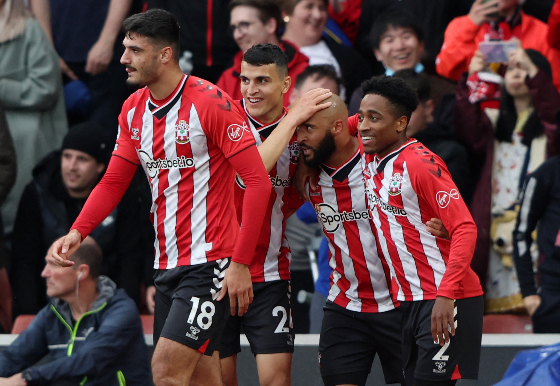 马竞本赛季西甲前14场仅落后18分钟，对巴萨已落后超过20分钟（马竞本季西甲前14轮仅落后18分钟，面对巴萨已落后超20分钟）