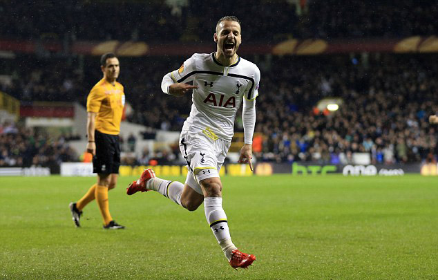 德甲战报：伯格1射1传，霍芬海姆3-0完胜奥格斯堡