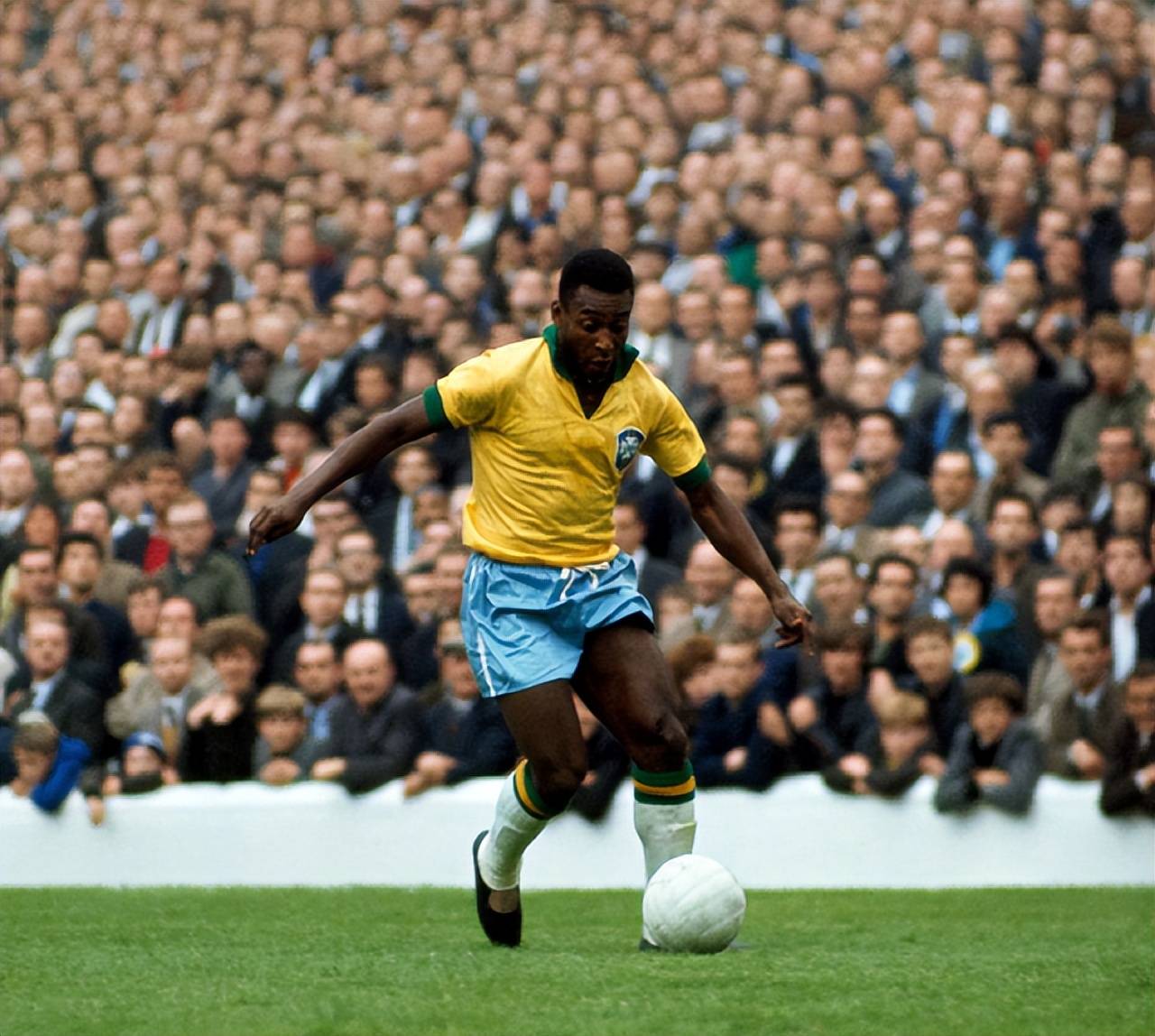 WTT香港总决赛：孙颖莎因伤退赛，蒯曼晋级决赛（WTT香港总决赛：孙颖莎伤退，蒯曼闯入决赛）