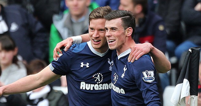 足球国足青训成果显现，小将成多队抢手货（国足青训见成效 多队竞逐潜力新星）