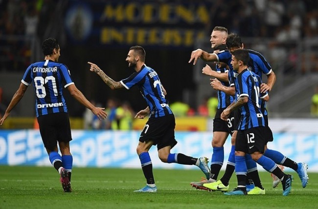 官方：阿根廷国家队征召圣吉罗斯后卫凯文-麦卡利斯特