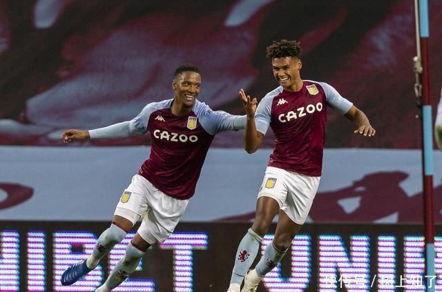 名宿：我不会让弗拉泰西当替补，任何比赛任何对手他都能进球（名宿力挺弗拉泰西：绝不让他打替补，对任何对手都能破门）