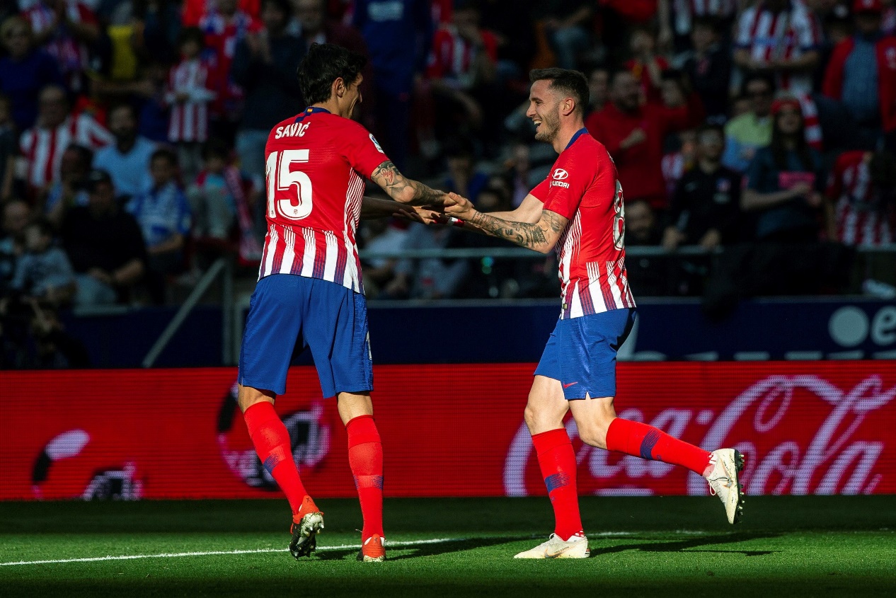 菲尔-琼斯预测欧冠第4轮：利物浦主场不敌皇马，曼城胜多特（菲尔-琼斯欧冠第4轮前瞻：皇马客场拿下利物浦，曼城力克多特蒙德）