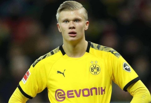 中超：山东泰山客场2-0完胜青岛队（中超：山东泰山客场2-0击退青岛队）